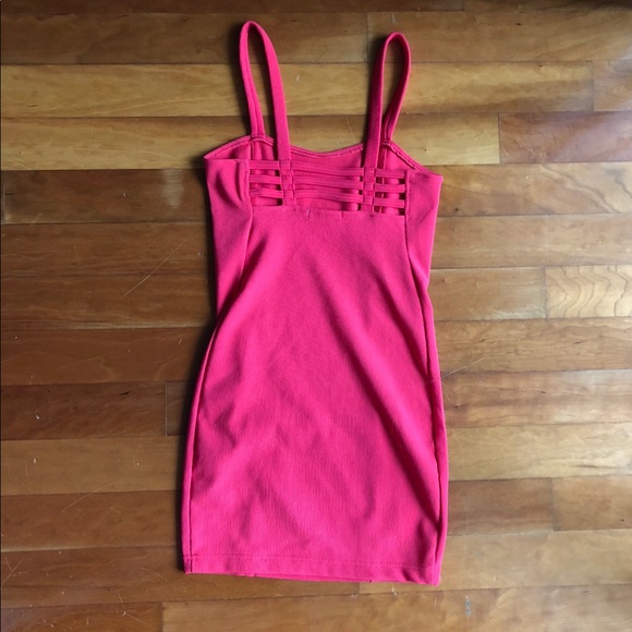 Red Ribbed Dress || S - Picture 5 of 5